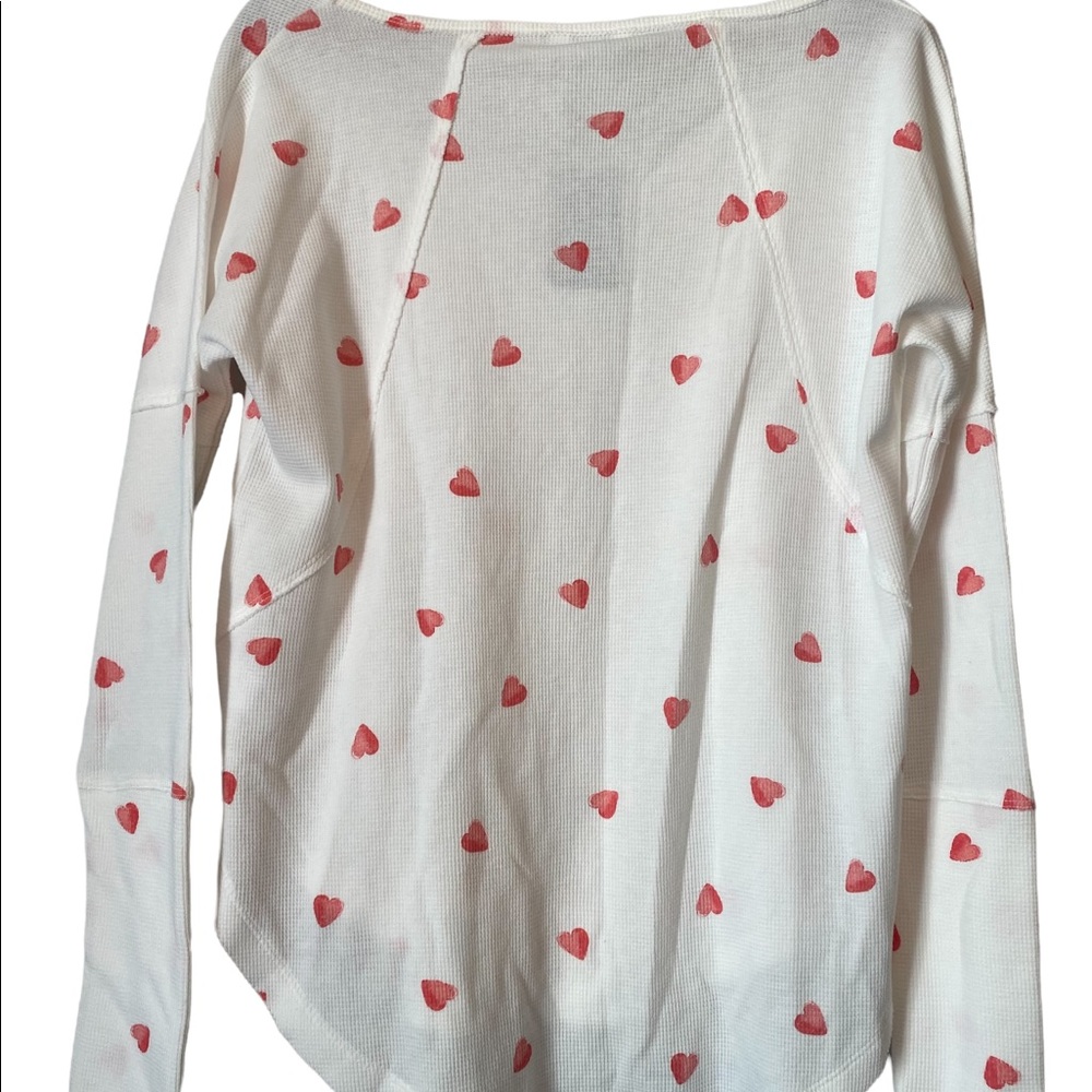 Lucky Brand Cream with Hearts Long Sleeved Top - Picture 6 of 14